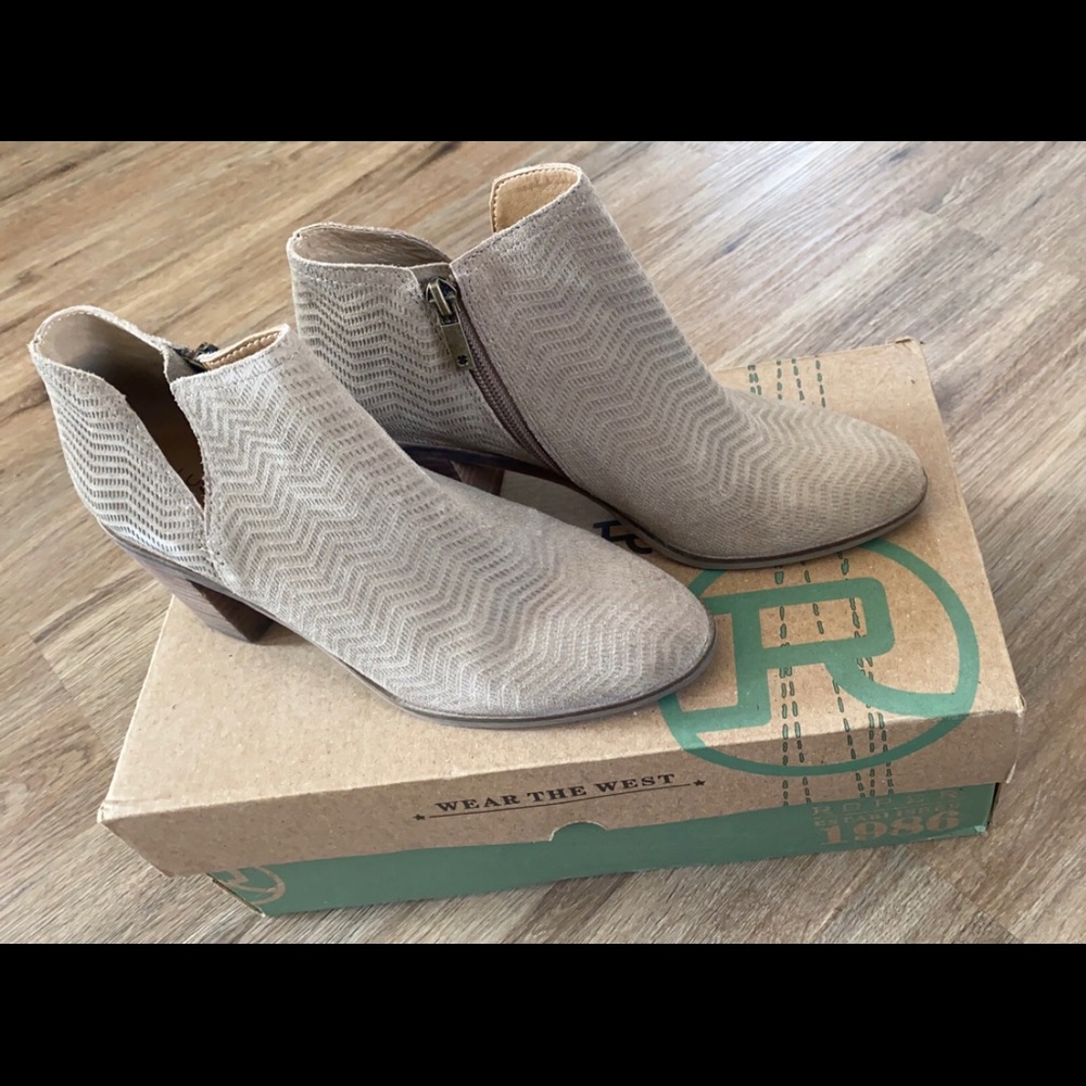 Roper Booties - Picture 3 of 3